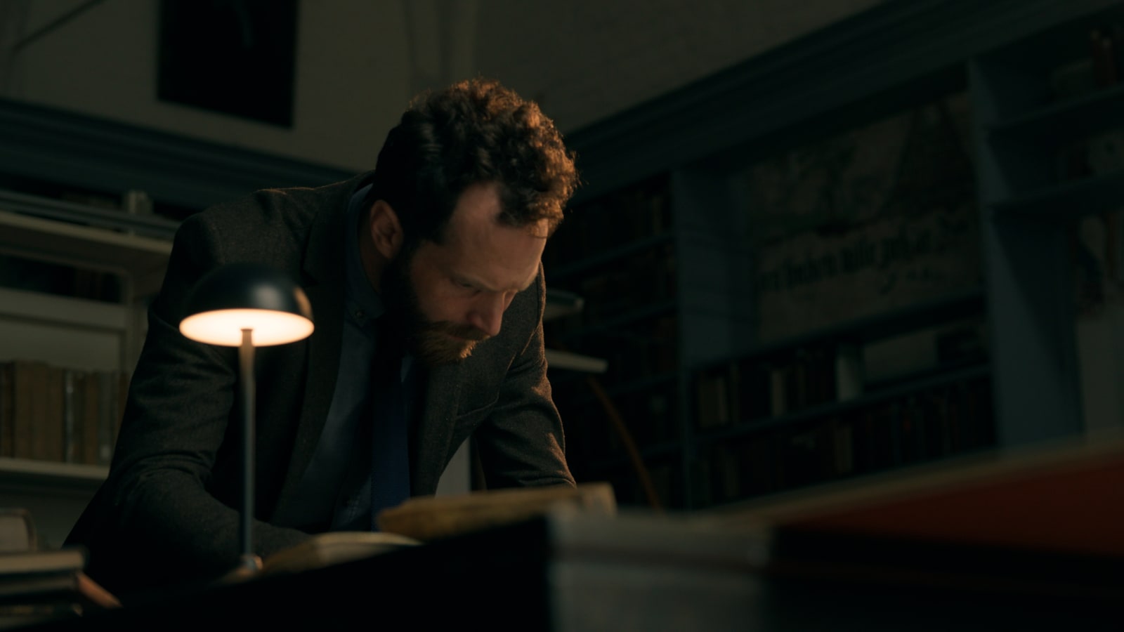 Still from the DaVinci Spec Spot with restrained movement and clear lighting.