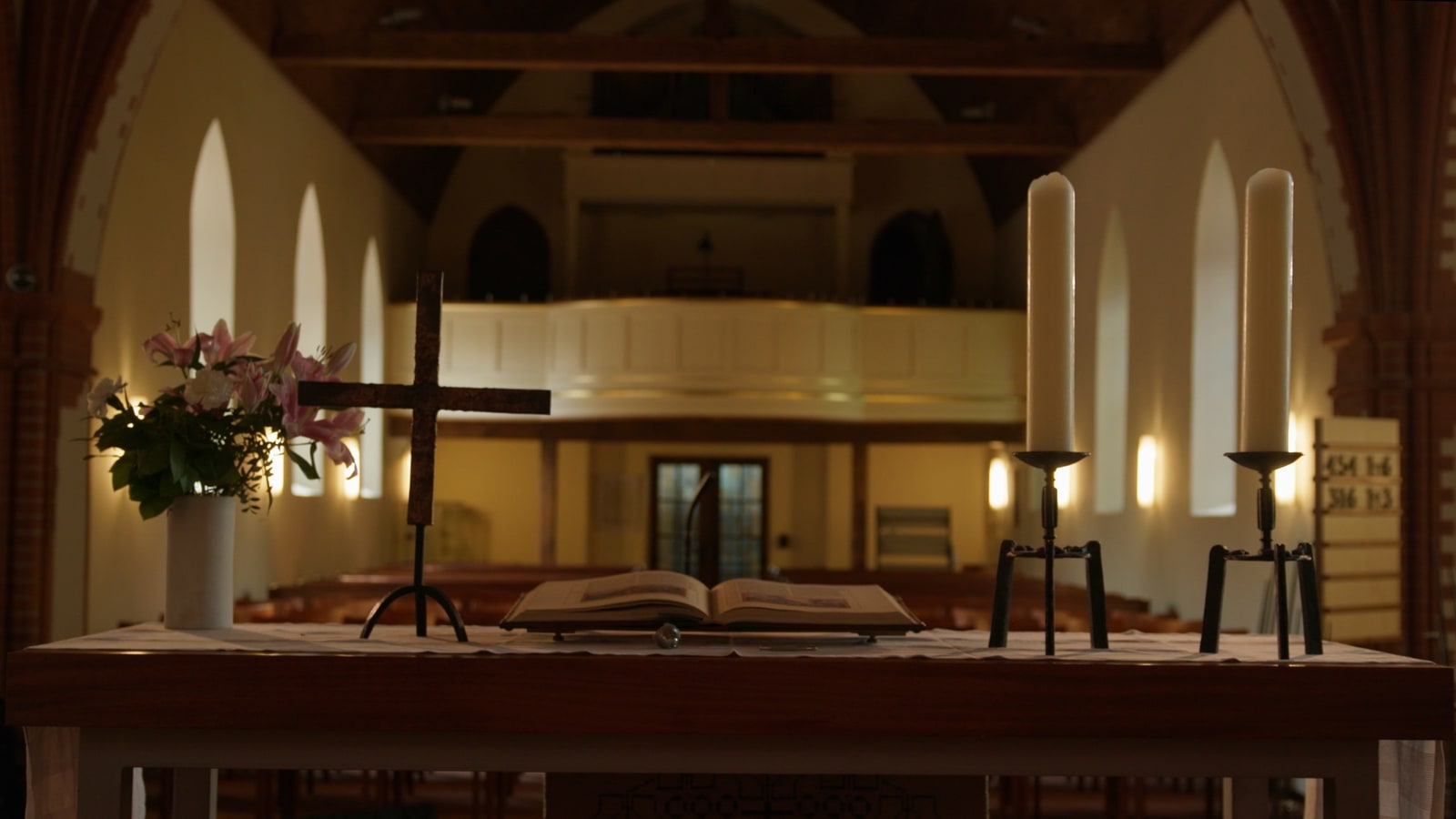 Location image with altar and documentary context.